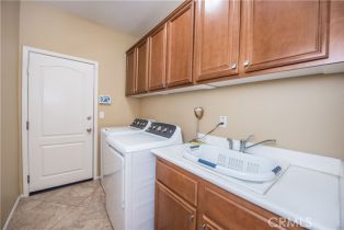 Single Family Residence, 3325 Rural cir, Corona, CA 92882 - 41