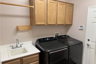 Single Family Residence, 8853 Hollyhock ct, Corona, CA 92883 - 28