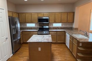 Single Family Residence, 8853 Hollyhock ct, Corona, CA 92883 - 4