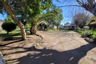 Single Family Residence, 905 Joy st, Corona, CA 92879 - 33