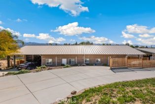 Single Family Residence, 19729 Arcadia st, Corona, CA 92881 - 4