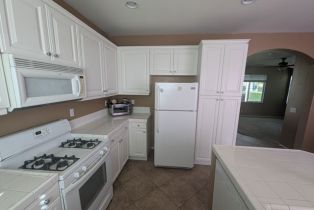 Single Family Residence, 9770 Winterberry dr, Riverside, CA 92803 - 5