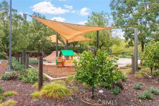 Single Family Residence, 2227 Melogold way, Corona, CA 92883 - 54