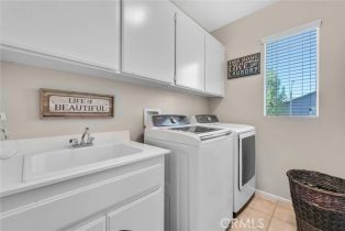 Single Family Residence, 11499 Bridgeway dr, Riverside, CA 92505 - 38