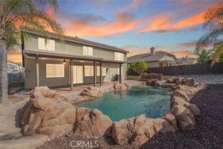 Single Family Residence, 27077 Calendula st, Corona, CA 92883 - 2