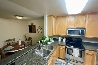 Condominium, 2550 San Gabriel way, Corona, CA 92882 - 9