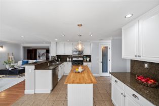 Single Family Residence, 3284 Skyview lane, Corona, CA 92882 - 12