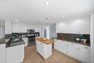 Single Family Residence, 3284 Skyview lane, Corona, CA 92882 - 9