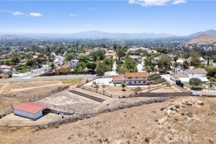 Single Family Residence, 10703 Valley dr, Riverside, CA 92505 - 38