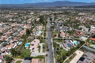 Single Family Residence, 2975 Garretson ave, Corona, CA 92881 - 57