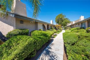 Condominium, 2891 Canyon Crest dr, Riverside, CA 92507 - 2