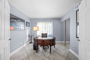 Single Family Residence, 1043 Smoketree drive, Corona, CA 92882 - 33