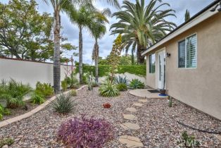 Single Family Residence, 353 Villafranca st, Corona, CA 92879 - 49