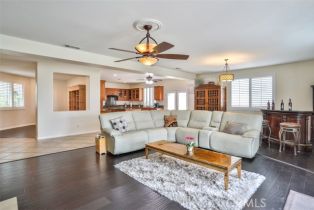 Single Family Residence, 353 Villafranca st, Corona, CA 92879 - 9