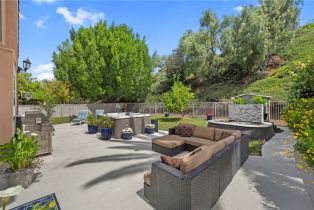 Single Family Residence, 1441 San Almada rd, Corona, CA 92882 - 2