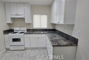 Single Family Residence, 128 Sheridan st, Corona, CA 92882 - 2