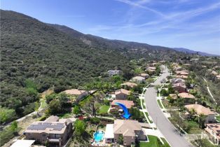 Single Family Residence, 1560 Vandagriff way, Corona, CA 92883 - 54