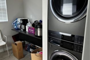 Single Family Residence, 1941 Mentone ave, Pasadena, CA 91103 - 9