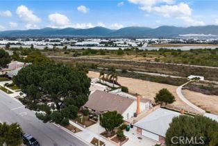 Single Family Residence, 1530 Greenbriar ave, Corona, CA 92878 - 36