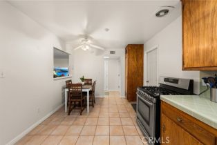 Single Family Residence, 8757 San Vicente ave, Riverside, CA 92503 - 17