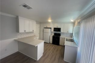 Single Family Residence, 10060 Hillsborough ln, Riverside, CA 92503 - 3