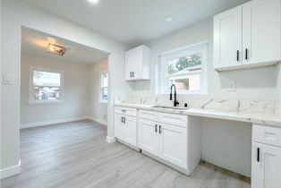 Single Family Residence, 5557 Lemon ave, Long Beach, CA 90805 - 4