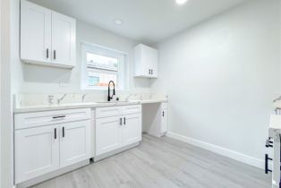 Single Family Residence, 5557 Lemon ave, Long Beach, CA 90805 - 5