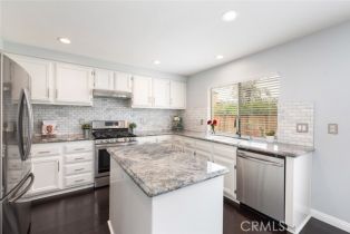 Single Family Residence, 2945 Bavaria dr, Corona, CA 92881 - 17