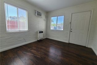 Apartment, 3447 4th st, Riverside, CA 92501 - 4