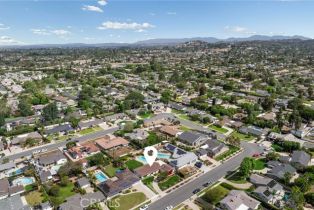 Single Family Residence, 12351 Woodlawn ave, Tustin, CA 92780 - 20