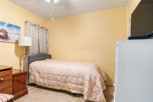 Single Family Residence, 946 9th st, Corona, CA 92882 - 10