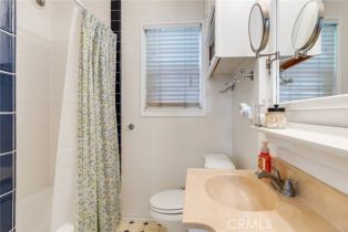 Single Family Residence, 946 9th st, Corona, CA 92882 - 11