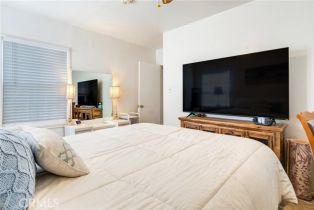 Single Family Residence, 946 9th st, Corona, CA 92882 - 13