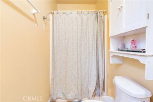 Single Family Residence, 946 9th st, Corona, CA 92882 - 16