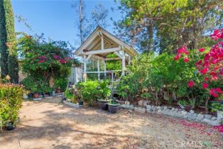 Single Family Residence, 946 9th st, Corona, CA 92882 - 21