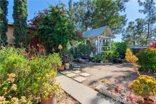 Single Family Residence, 946 9th st, Corona, CA 92882 - 22