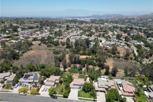 Single Family Residence, 1825 Duncan way, Corona, CA 92881 - 43