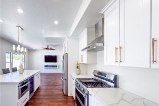 Single Family Residence, 1035 Summerplace ct, Corona, CA 92881 - 18