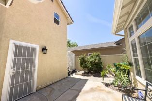 Single Family Residence, 1035 Summerplace ct, Corona, CA 92881 - 33