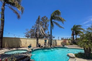 Single Family Residence, 1035 Summerplace ct, Corona, CA 92881 - 42