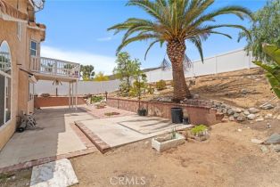 Single Family Residence, 774 La Cumbre st, Corona, CA 92879 - 25