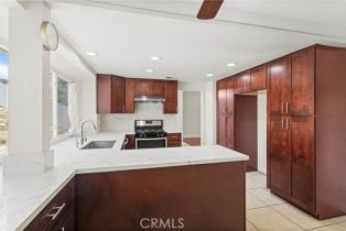 Single Family Residence, 774 La Cumbre st, Corona, CA 92879 - 7