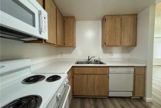 Apartment, 225 Highland ave, Fullerton, CA 92832 - 2