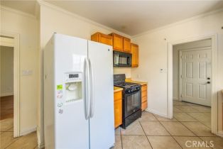 Single Family Residence, 2880 Woodbine st, Riverside, CA 92507 - 10