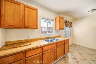 Single Family Residence, 2880 Woodbine st, Riverside, CA 92507 - 12