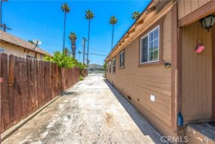 Single Family Residence, 2880 Woodbine st, Riverside, CA 92507 - 33