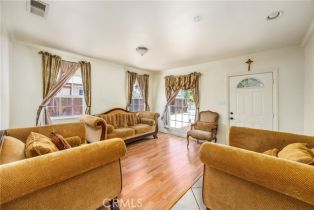 Single Family Residence, 2880 Woodbine st, Riverside, CA 92507 - 4