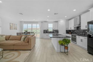 Condominium, 24205 Selwood dr, Corona, CA 92883 - 6