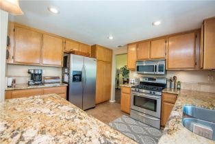 Single Family Residence, 1711 Yellow Pine, Corona, CA 92882 - 12