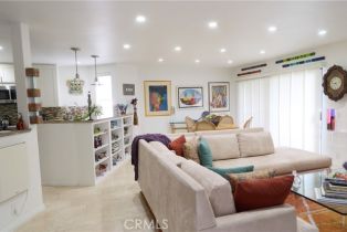 Condominium, 8482 Via Sonoma, La Jolla, CA 92037 - 2